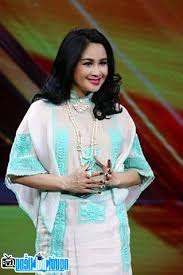 Thanh lam (tên thật là đoàn thanh lam. Ca SÄ© Thanh Lam