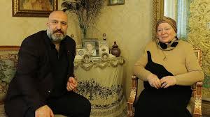 Adı tarihe kızıl sultan adı ile. Sultan 2 Abdulhamid In Iki Torunu Yillar Sonra Trablus Ta Bulustu