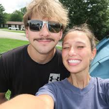 Kavanaugh Holm and Julianne Olson's Wedding Website