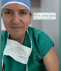 Dr. Cristhian García
