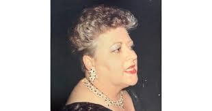 Sandy Penner's Instagram, Twitter & Facebook