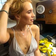 Jessica Fletcher (@memoirsonthmove)