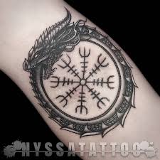 101 Ouroboros Tattoo Designs You Need To See Outsons Men S Fashion Tips And Style Guide For 202 Tatuagem De Runas Vikings Tatuagem Tatuagem Bussola Viking