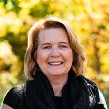 Shirley Noel's Instagram, Twitter & Facebook