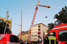 Umgekippter Kran In Stuttgart Ost Gutachter Soll Ursache Klaren Stuttgart Ost Stuttgarter Zeitung