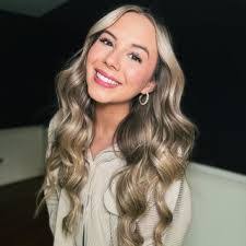 Casey Hynes's Instagram, Twitter & Facebook