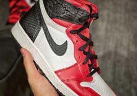 4.6 out of 5 stars. Air Jordan 1 Satin Red Wmns Cd0461 601 Release Sneakernews Com