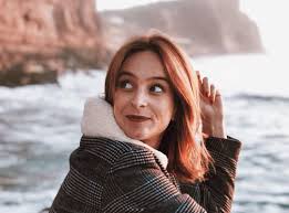 Sara (2010 film), 2010 sri lankan sinhala thriller directed by nishantha pradeep. Sara Prata Anuncia Que Esta Gravida A Familia Vai Crescer