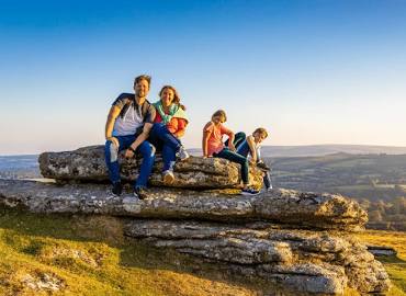 Family vacation activities with flexible booking and cancellation options, AI generated