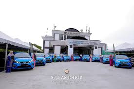 One of our top picks in johor bahru. Sultan Johor Kurnia 10 Buah Perodua Myvi Kepada Jururawat Secara Percuma Wapcar