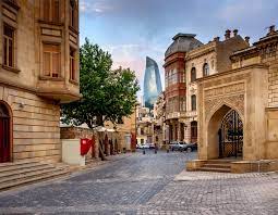 It lies on the western shore of the caspian sea on the southern side of the abseron peninsula, around the wide curving sweep learn more about baku, including its history. The Best City Tours In Baku Azerbaijan