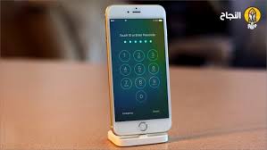 5 أسباب تجعل هواتف أيفون أكثر أمانا من أندرويد Tv Remote Remote Control Electronic Products