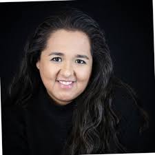 Alissa Lutz's Instagram, Twitter & Facebook