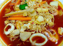 Selalunya orang akan masak mee segera cawan menggunakan air panas sahaja betul? Resepi Maggi Tomyam Thai Special