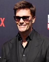 Larry Pemberton's Instagram, Twitter & Facebook