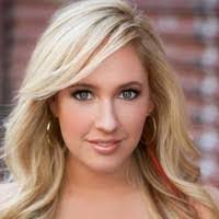 Hana Yao's Instagram, Twitter & Facebook