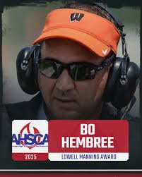 Congratulations to Tramond Miller and Neon'dre Thomas for signing to play  football for UAM today! #acutabove #goweevils