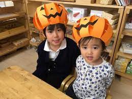 １０月のモンテッソーリ幼児教室の製作 横浜 大阪 モンテッソーリ こどものいえ 幼児教室 オンラインパンツの教室 ハロウィン 工作 こども 簡単なハロウィーンのクラフト ハロウィン お面