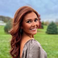 Courtney Cohrs (@courtneycohrs)