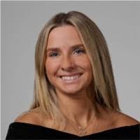 Caroline Murray's Instagram, Twitter & Facebook