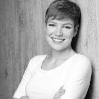 Jennifer Schewe's Instagram, Twitter & Facebook