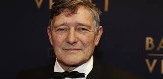 Acteur heeft vier kinderen bij drie vrouwen, maar: Pierre Bokma kiest tóch  vooreerste liefde