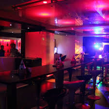 4.2 out of 5 stars 48. Black White The Residency Chennai