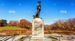 Minuteman statue concord hi-res stock photography and images ...