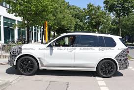 Abonnieren sie premiumqualiät, zum leasingpreis! 2022 Bmw X7 Are These Split Headlights On The Facelifted Flagship Suv Autobala