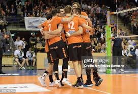 180 Robert Kromm Photos & High Res Pictures