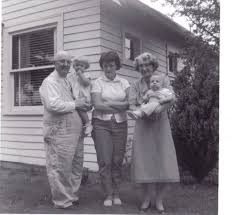 I'm a Persinger I come from Johnny Persinger is my dad, John is his dad and  my great grandfather was Buford Persinger who died in flagstaff Arizona but  lived in Benton City