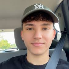 aeo #americaneagleoutfitters #aerie #lettherealyoushine  #gratefulthankfulblessed