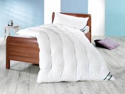 Schön mit bettwäsche, passend zu den neuen gardinen. Die Steppbettdecke Und Ihre Eigenschaften Betten Abc Magazin