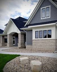 Craftsman houses are named such because they're built to highlight the craftsmanship behind architecture. Pin On Design Ideas For Dream Home Residential Architecture Stone Homes