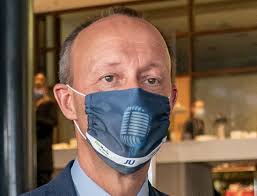 Zunächst soll der unterricht aber mit maske in den klassenzimmern starten. Masken Der Jungen Union Cdu Spitzenkandidaten Treten Mit Doc Morris Logos Pz Pharmazeutische Zeitung