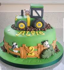 Epingle Par Celine Gasser Sur Kolston S 3rd Birthday Party Gateau De Ferme Gateaux D Anniversaire Tracteur Gateau Tracteur