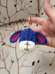 Amigurumi Winnie The Pooh Esek Anahtarlik Yapimi 2020 Winnie The Pooh Yilbasi Susleri Amigurumi Modelleri