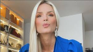 Mary Mendez fotos en sexy bikini