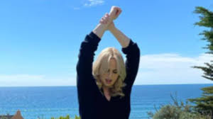 The 63rd annual grammy awards will air live on cbs on march 14, 2021, at 8 pm et/5 pm pt. Kdk4axi2ipbt8m