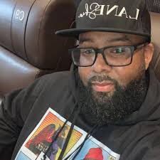 Shea Norman's Instagram, Twitter & Facebook