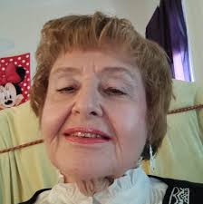 Variations of the phrase 'six of one, half a dozen of another'