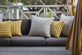 Pin Von Christian Rittmaier Auf Neustart Terrassenmobel Kissen Gartenmobel Kissen Sofasitzkissen