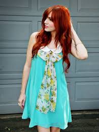 The good news (for your hair health) is that you can use red hair dye without bleach. Diy Beauty From Brown Hair To Bright Red Hair Easy Steps No Pre Lightening Modern Day Moms