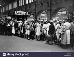 Download This Stock Image Queue At The Stettin Railway Station In Berlin 1935 C456eb From Alamy S Library Of Millions O Stock Photos Berlin Railway Station