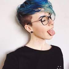 Stained Hands Dyed Hair Short Dyed Hair Short Hair Styles Hair Inspiration