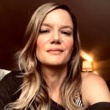 35 Times People Came Across Something So Unhinged At The Thrift Store They  Had To Share