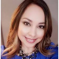 Elizabeth Licon's Instagram, Twitter & Facebook