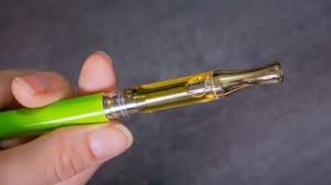 Vape pens work with various thc products, and weed oil and distillate carts are some of the easiest to use out of them. Thc Containing Products May Play A Big Role In Vaping Related Lung Illnesses Officials Say Live Science