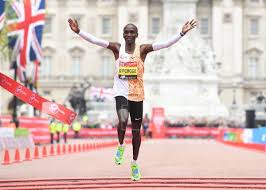 Kenya's eliud kipchoge claimed victory in the men's marathon at tokyo 2020 to become the first athlete since 1980 to retain an olympic marathon title. Kenya S Eliud Kipchoge Wins 2019 London Marathon Sports English Edition Agencia Efe