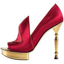 Червени обувки със златен висок ток - За Жената